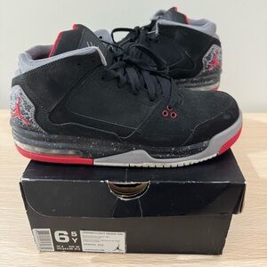 Jordan Black and Red Sneakers Mid-Top Athletic Design